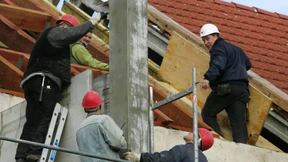 Merkel will Geld zur Gebäudesanierung verteilen