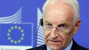 Stoiber schlägt Kompetenzrat vor