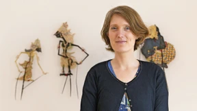 Mutiger Ritter mit rotem Gesicht