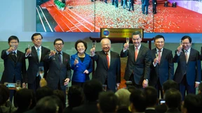 China öffnet Währung und Aktienhandel