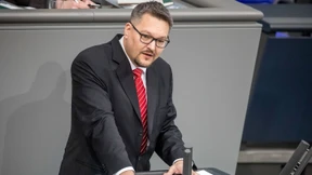 AfD-Abgeordneter soll Hitler-Motive verschickt haben