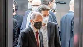 Im Trippelschritt zur bewaffneten Drohne