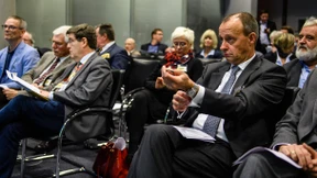 Merz will über schlechte Wahlergebnisse sprechen