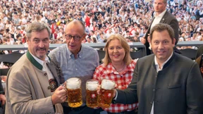 Bas scheint die Kurve zu bekommen