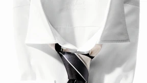 Gangster mit gebügelten Hemden