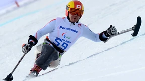 Stehend, sitzend, sehbehindert