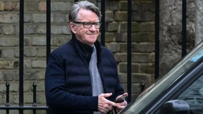 Britische Polizei nimmt früheren Botschafter Mandelson fest