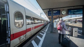 ICE kann Fahrt nach mehr als einer Stunde Ungewissheit fortsetzen