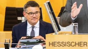 Die Opposition entscheidet jetzt mit