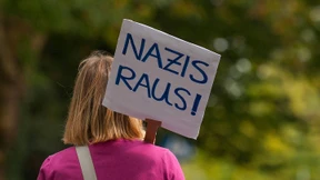 Nazis raus?