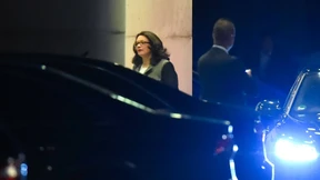 Vorhang zu, alle Fragen offen