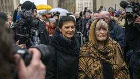 Schwarzer und Wagenknecht veröffentlichen neuen Friedensappell