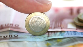 Deutsche Renditen steigen, griechische sinken deutlich