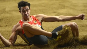 Bayer trifft das Brett nicht