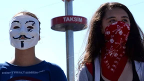 Schweigen in Ekümenopolis