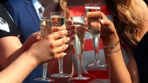 Bund schlägt Beschränkung auf 25 Personen bei privaten Festen vor