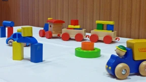 Jedes zweite Holzspielzeug für Kinder nicht geeignet