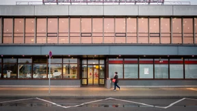 Aktivisten wollen Flugzeug in Schönefeld am Start hindern