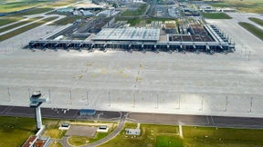 Am Hauptstadtflughafen wird jetzt improvisiert