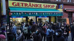 Mehr als 1000 Menschen bei unerlaubten Protesten