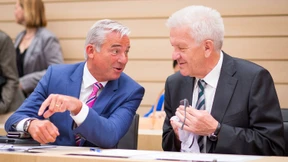 Grün-schwarze Regierung mauschelt weiter