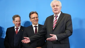 Seehofer: „Wir sind bereit, das zu optimieren.“