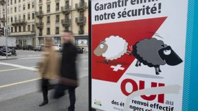 Schweizer lehnen Anti-Ausländer-Gesetz ab