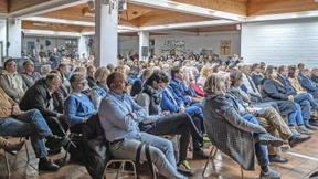 Fragen zu den 400 neuen Nachbarn