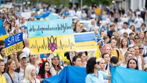 Tausende demonstrieren gegen Krieg in der Ukraine