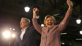 Clinton baut Vorsprung vor Trump aus