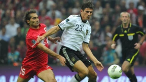 Lilien vor Runderneuerung mit Hamit Altintop