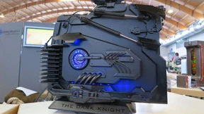 Batman mit Luftpumpe