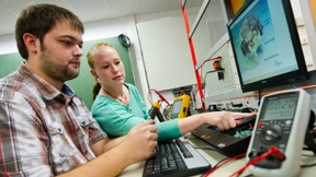 Weniger Bewerber und Lehrstellen im Osten