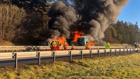 Lastwagen rast in US-Militärkonvoi