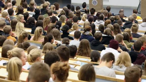 Generation Z wünscht sich gutes Einkommen ohne zu viel Stress