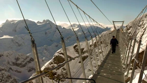 Mit hundertzwanzig Schritten über den Abgrund 