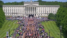 Erstmals mehr Katholiken als Protestanten in Nordirland