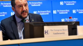 Italiens Innenminister Salvini berät sich mit Steve Bannon