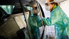 18.129 Neuinfektionen – Sieben-Tage-R-Wert wieder über 1