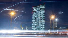 Warum die EZB Verbotenes tut