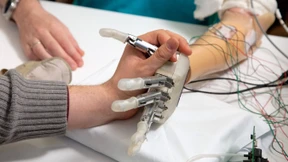 Mit Fingerspitzen vortasten