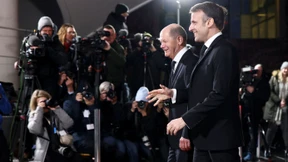 Zusammenrücken, bevor Trump kommt