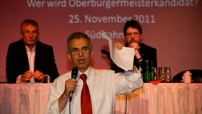 Vom Krankenlager aufgesprungen 