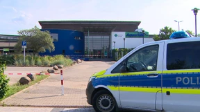 Dach von Schwimmbad in Brandenburg eingestürzt