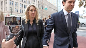 Elizabeth Holmes zu Gefängnis verurteilt