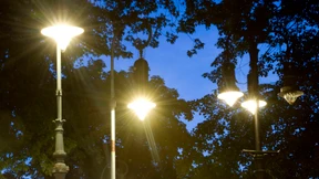 Doch man sieht nur die im Lichte 