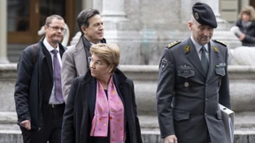 Schweizer Topmilitärs suchen das Weite