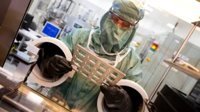 Merck erhöht Gewinnziel