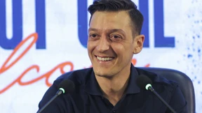 Özil teilt nach Wahlsieg wieder Foto mit Erdogan