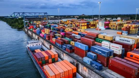 Die EU will Chinas Griff nach den Häfen stoppen